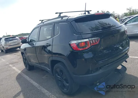 2018 Jeep Compass Altitude 4X4 from USA, damaged, VIN 3C4NJDBB2JT479373